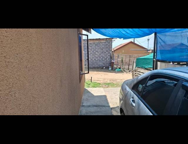 2 BEDROOM HOUSE FOR SALE IN OLIEVENHOUTBOSCH